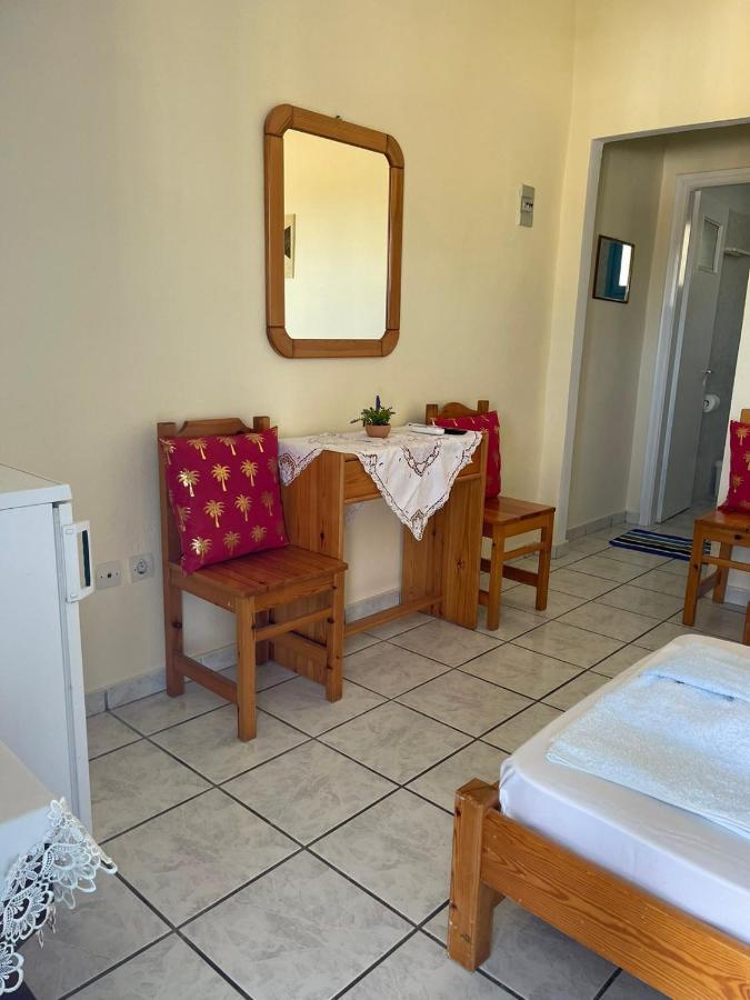 Mihaela Apartments Sifnos Fáros Exteriör bild